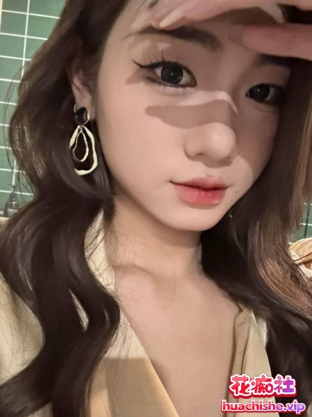 泄密流出❤️山东美女李莹被网络招聘模特套路全裸精彩截图07