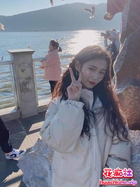 泄密流出❤️网络招聘模特套路裸体展示+洗澡精彩截图08