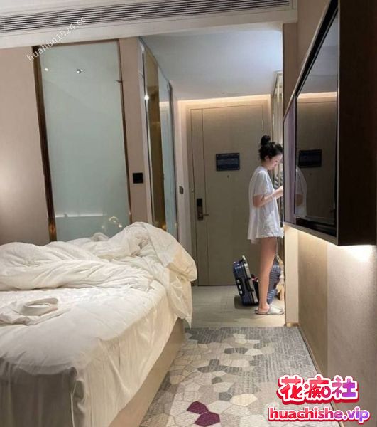 高颜值美女大学生王雨辰性爱泄密精彩截图05