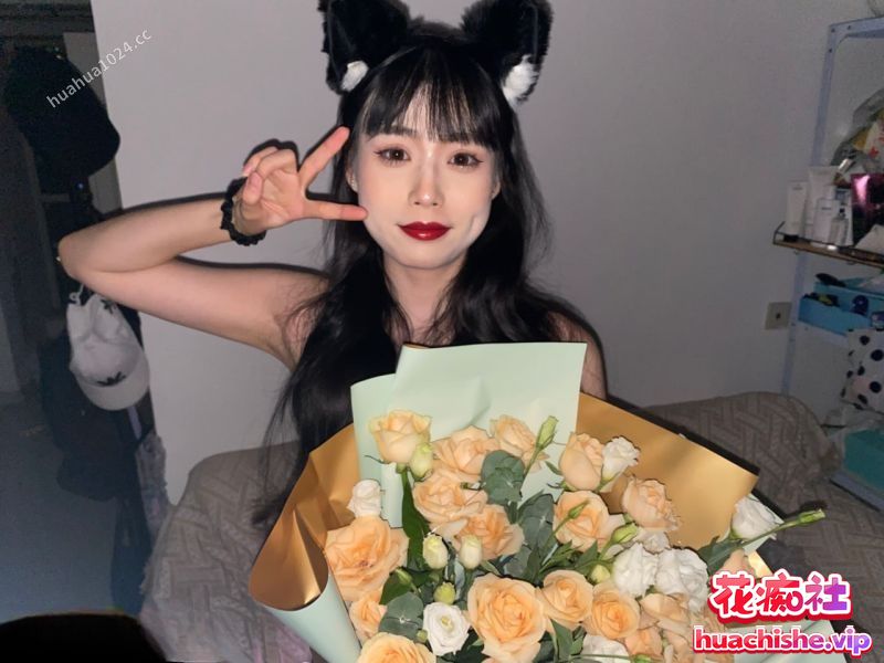 泄密 广东某单位文员被送去讨好领导 [10v3p+217M]