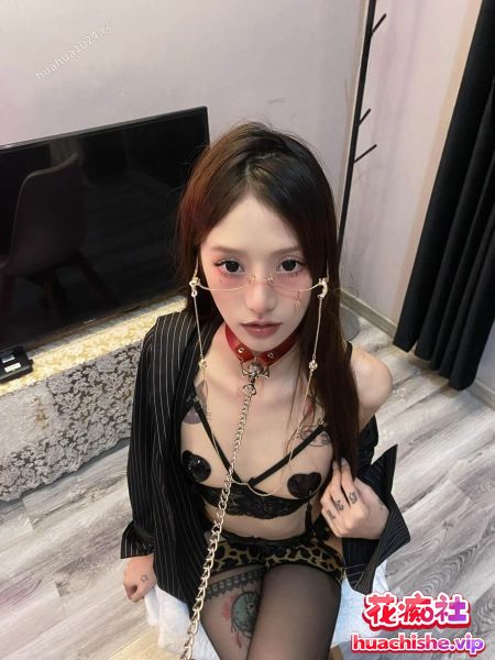 泄密流出 极品美女田娟被金主刑具捆绑调教精彩截图07