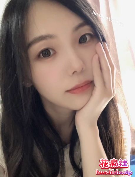 7月泄密 23岁小空姐完美露脸 跟男友啪啪精彩截图03