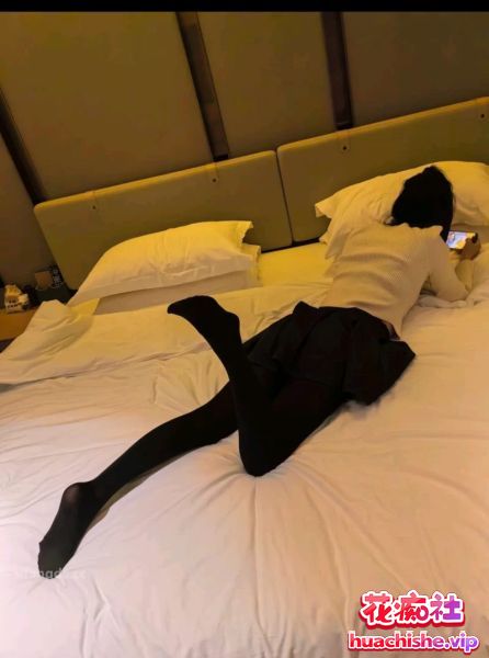 真实母狗邻居 91大神dulianmaomao资源精彩截图18