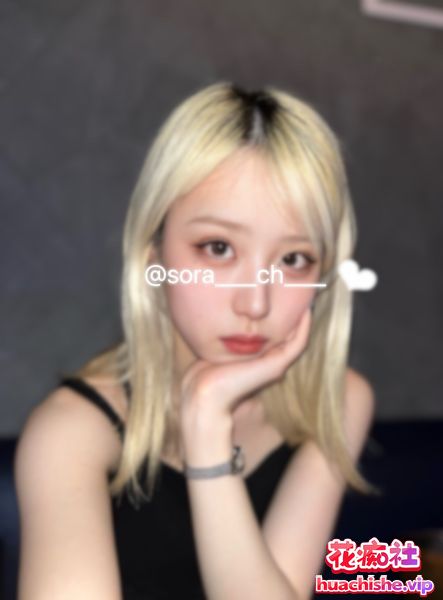 高颜值情侣 sora_ch_ 美乳白虎被大屌男友调教精彩截图02