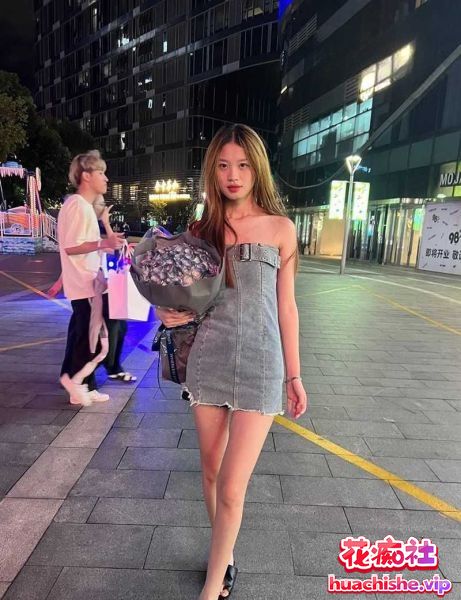 北大超美高财女 被男友花式开发不雅视频精彩截图06
