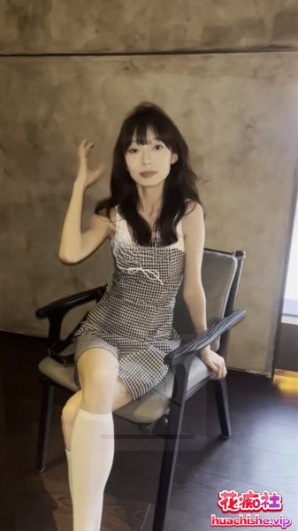 7月泄密 清纯学生妹和男友啪啪精彩截图01