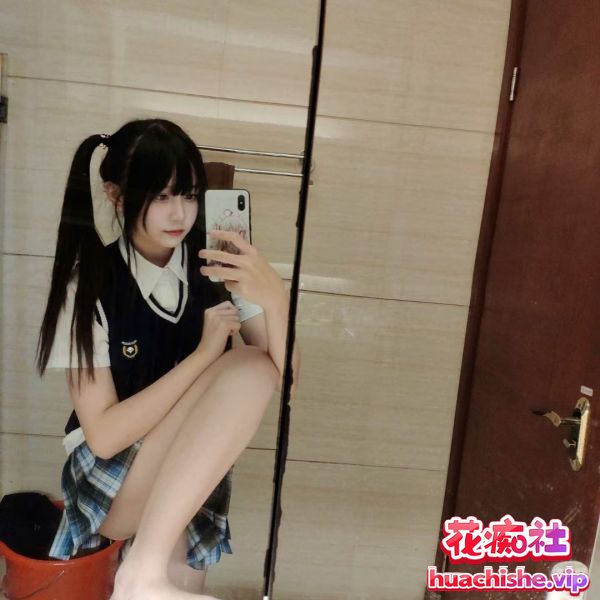 露脸清纯少女 宿野suye 写真精彩截图05