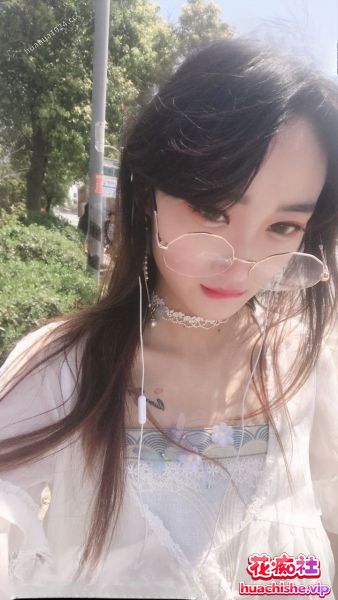 极品颜值情侣私拍泄密精彩截图05