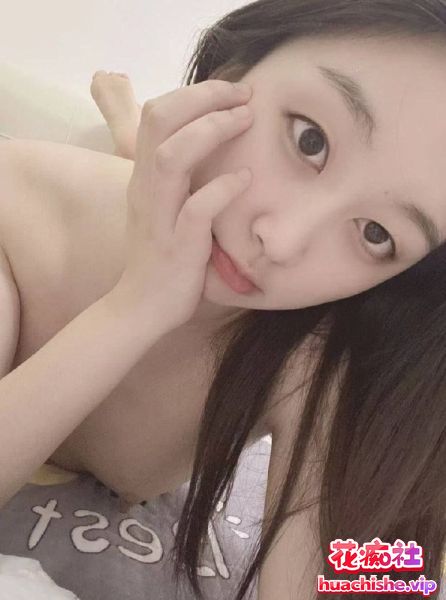 00后女大 杨小萌 和男友分手后性爱视频精彩截图04
