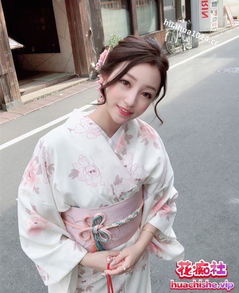 原档泄密 某经贸学院lixueya高冷女神 美艳御姐精彩截图04