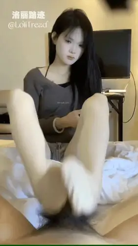 国产萝莉洛丽塔小皮鞋足交鞋交视频精彩截图20