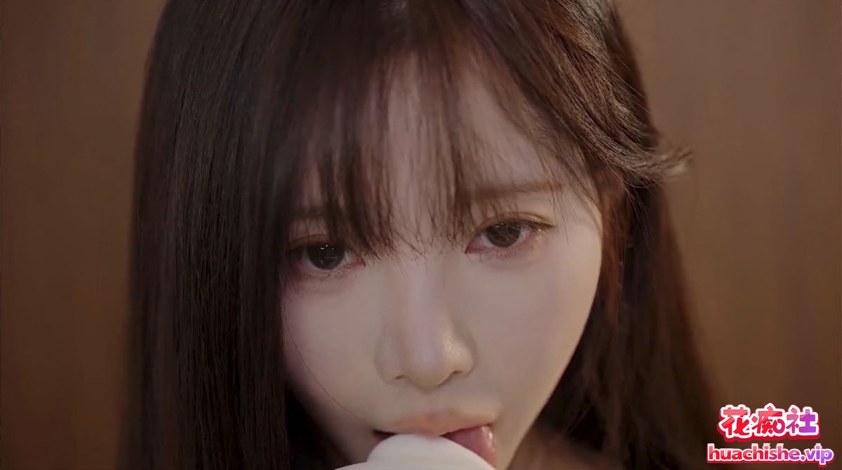 大尺度ASMR女神yoonying视频精彩截图02