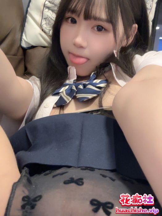 童颜巨乳露脸清纯美少女 neko酱 私拍精彩截图06