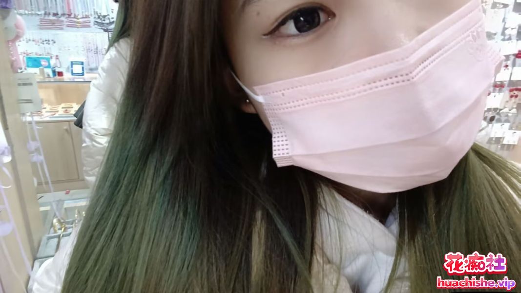 2025年三位女学霸裸贷视频泄密精彩截图06