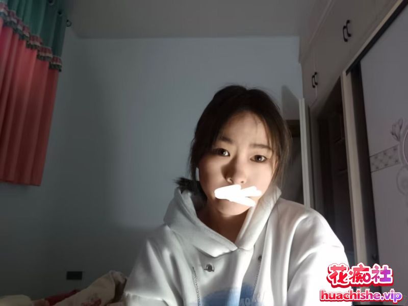 2025年三位女学霸裸贷视频泄密精彩截图12