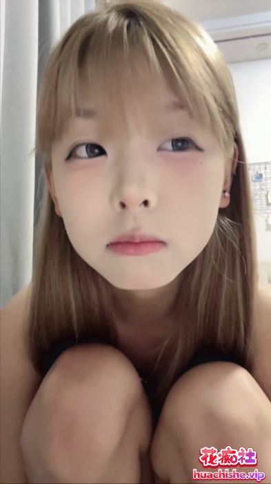 粉嫩少女萝莉 双人姐妹 7月26-8月8直播精彩截图01