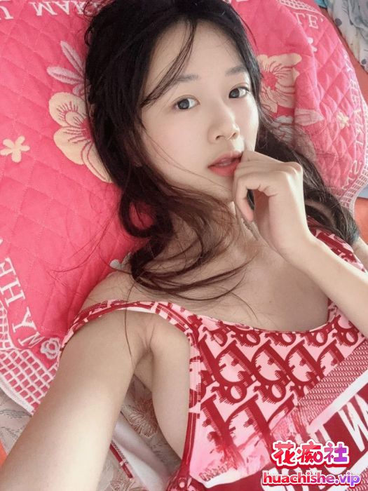 泄密 高颜女大实习生曾歆瑶 自拍流出精彩截图02