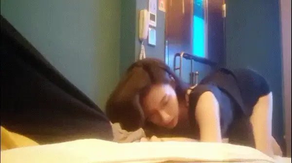 女子SPA按摩店偷拍勾引技师啪啪毒龙乳交精彩截图29