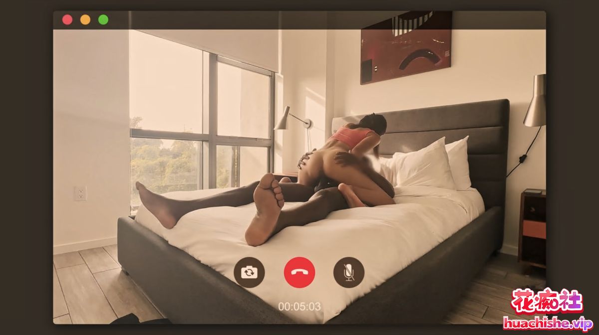 Onlyfans极品媚黑人妻hey_itsmei 各种群P精彩截图02