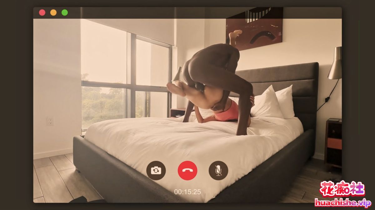 Onlyfans极品媚黑人妻hey_itsmei 各种群P精彩截图03