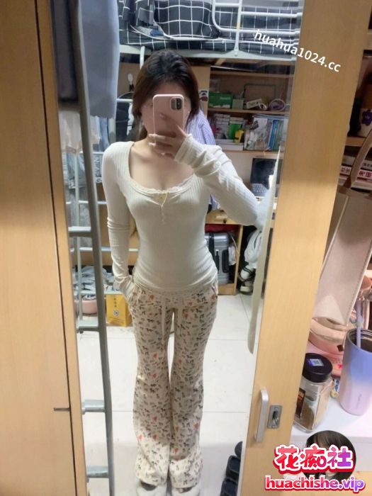 纯欲美女少妇清一色高颜值各种淫态泄密精彩截图27