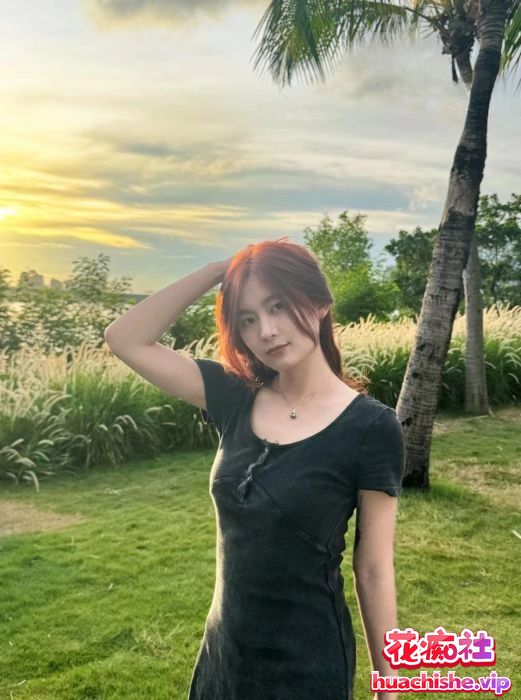 重庆孟瑶等三位美女原档性爱泄密精彩截图09