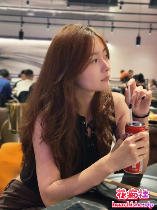 重庆孟瑶等三位美女原档性爱泄密精彩截图12