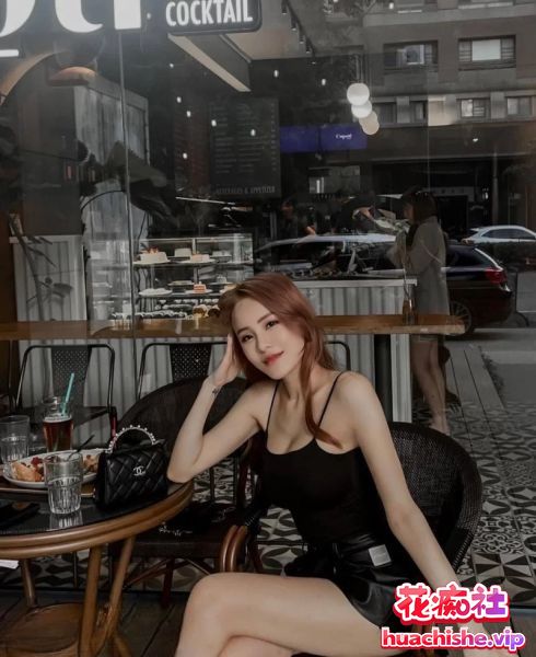 顶级富二代 为主而生 实力调教多位极品母狗精彩截图05