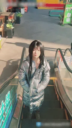 西萌工作室柚柚 颜值白虎萝莉9月最新流出精彩截图05