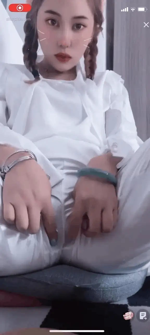 500+部各种直播走光+公共场所啪啪被偷拍小视频精彩截图05