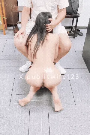 母狗人妻淫妻晨晨 露出勾引路人精彩截图01