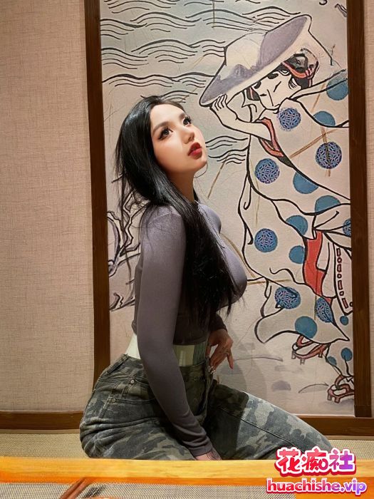 推特巨乳肥臀女神Chloepussy69视频精彩截图03