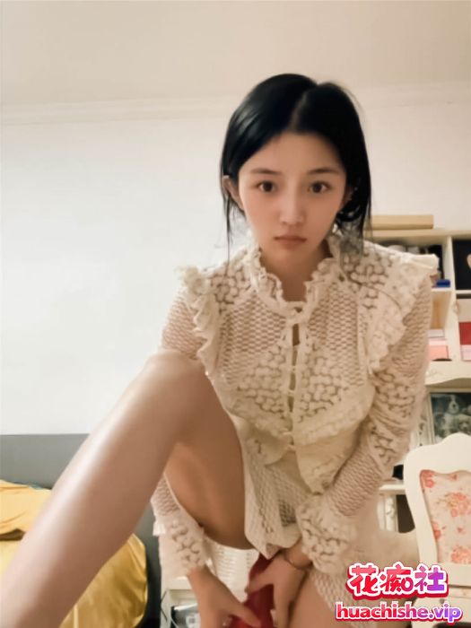 极品泄密 清纯嫩妹自慰给男友看精彩截图07