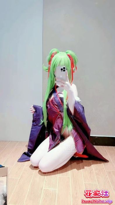 反差Cos白虎萝莉 ks小宅酱lhovo55 短视频精彩截图02