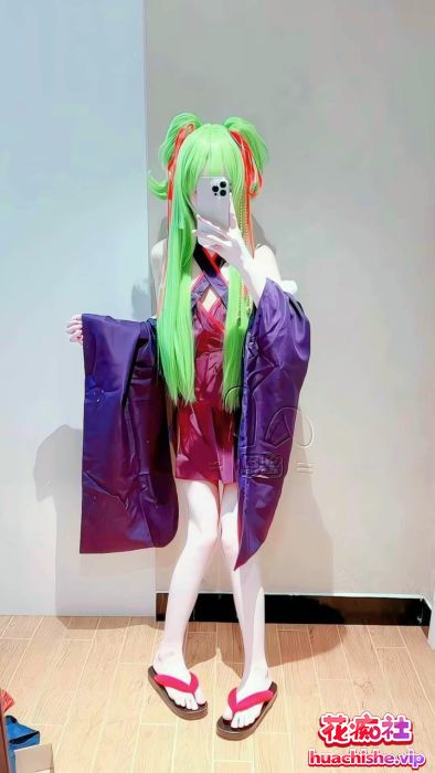 反差Cos白虎萝莉 ks小宅酱lhovo55 短视频精彩截图05