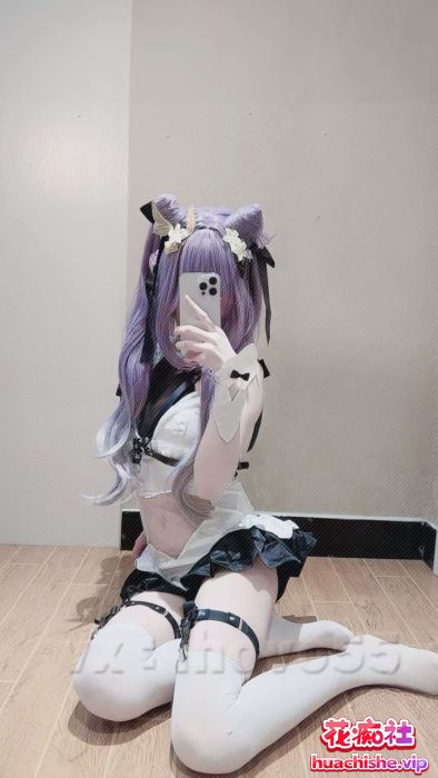 反差Cos白虎萝莉 ks小宅酱lhovo55 短视频精彩截图07