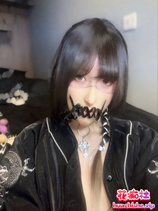 反差少女 不得惹iuueas 情趣道具露出精彩截图04