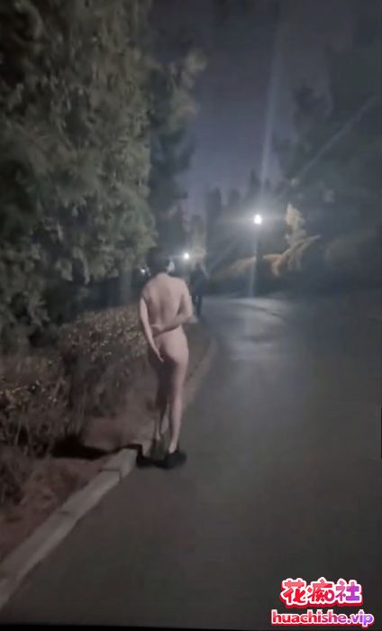 主人的任务 商场/马路/餐厅/公园各种露出精彩截图13