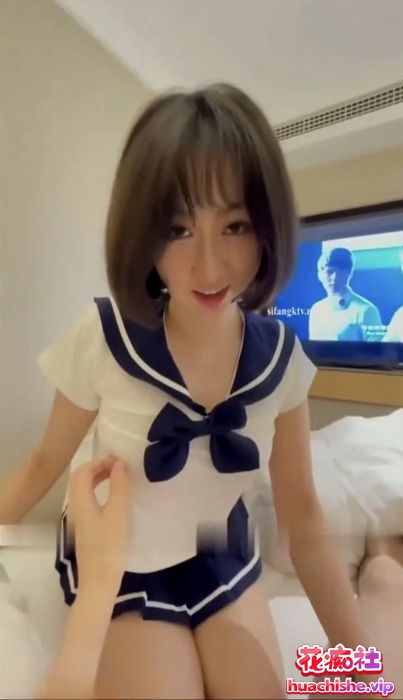 大二艺术生学妹和金主爸爸酒店约炮视频精彩截图09