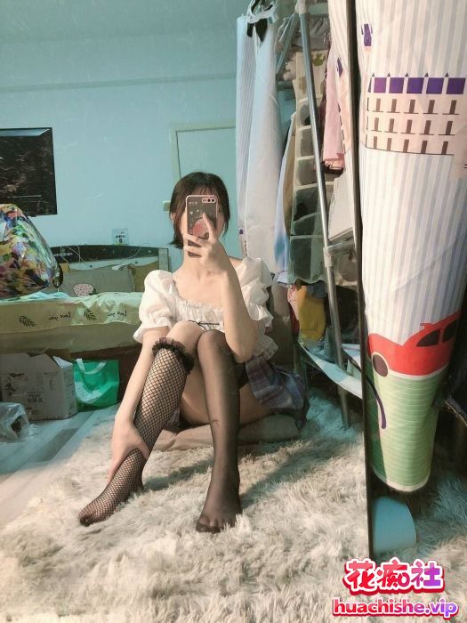 泄密 美女白炜彤被男友调教精彩截图08
