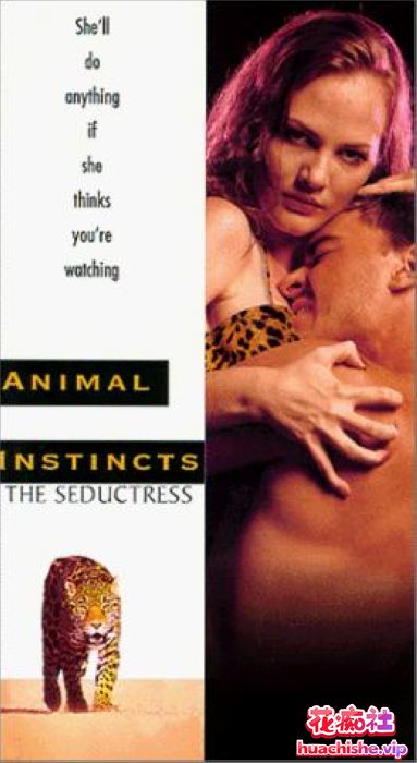 香侬·惠利(Shannon Whirry) 裸漏电影精彩截图18