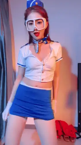 御姐蜜桃馒头喷泉b 直播情趣热舞精彩截图05