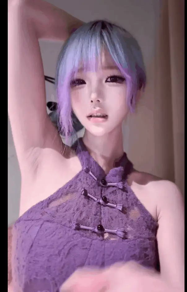 反差少女芃芃大人 视频精彩截图01