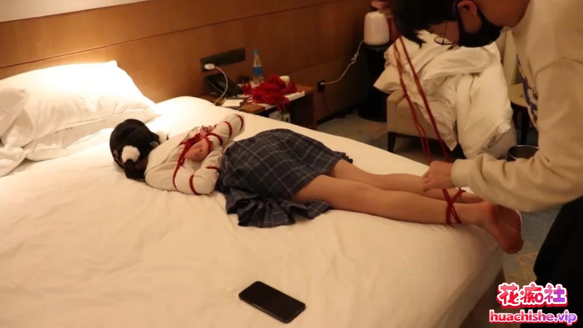 小美女萝莉 咕咕精 捆绑拘束SM精彩截图03