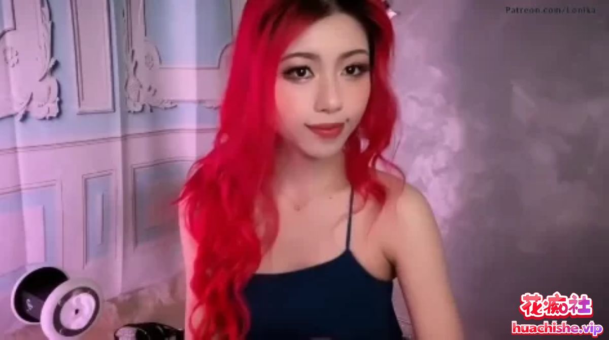 极品黑丝御姐LonikaMeow视频精彩截图03