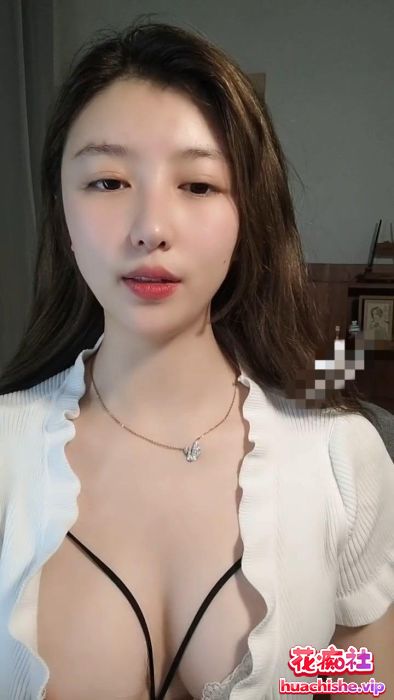 原熊猫tv 小小奶琦(爱吃荔枝) 下海直播精彩截图05