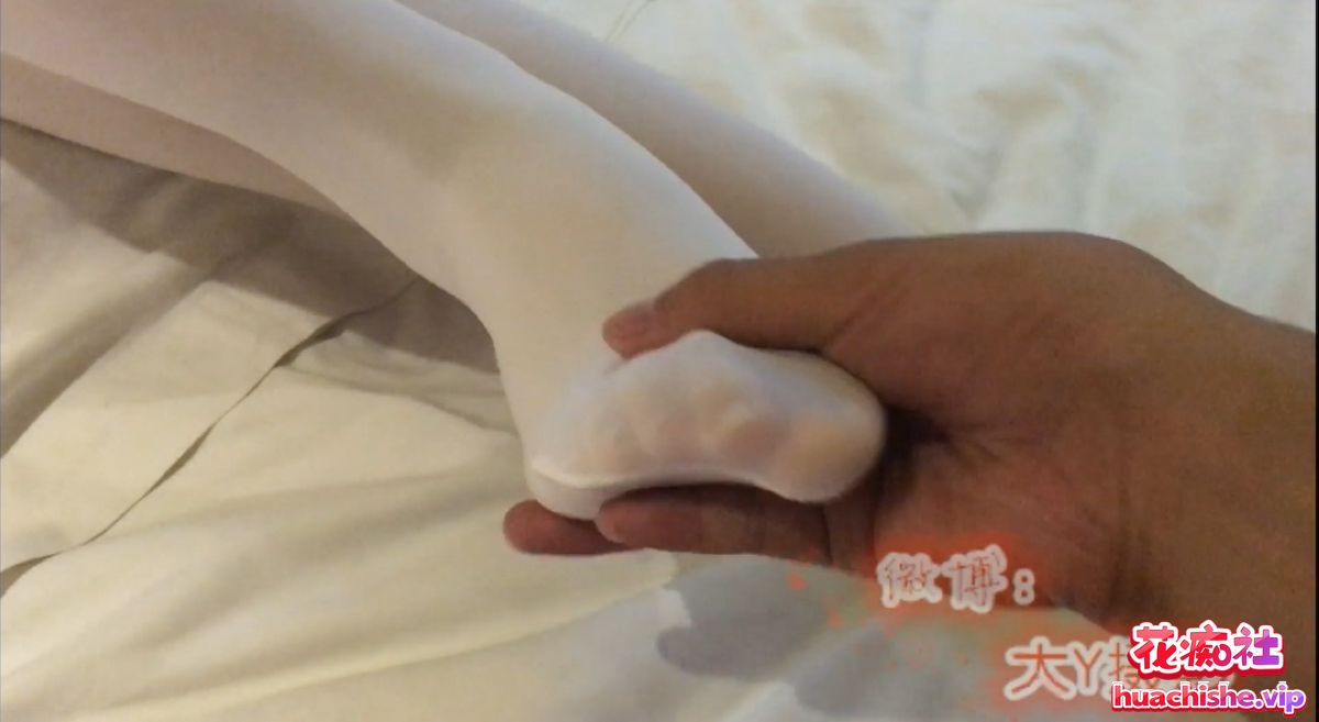 大Y摄影系列 足控足交视频精彩截图03