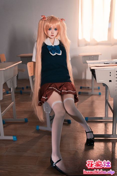 娃娃脸小嫩妹 小礼好困 大尺度写真精彩截图02