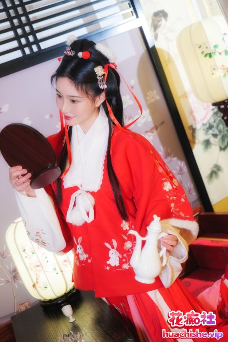 极品巨乳女神 年年 大尺度写真精彩截图10