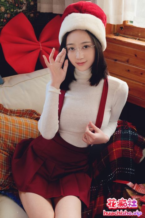 极品巨乳女神 年年 大尺度写真精彩截图11